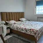 Luxe & Vip Appartement A Cote De Tunsia Mall Lac 2